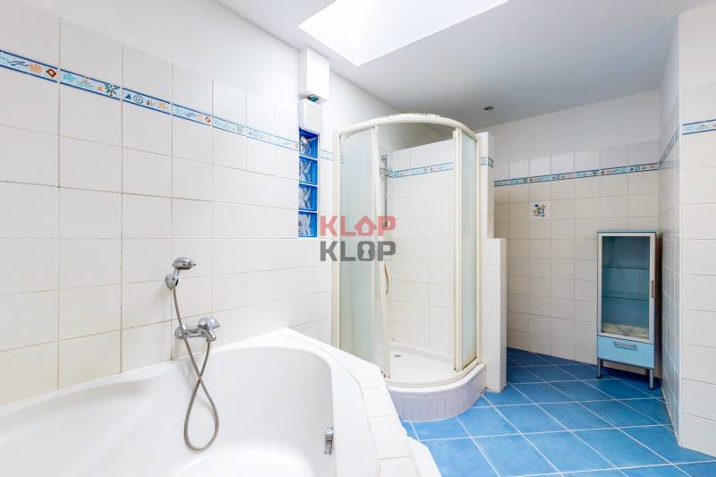 predaj 5 izbový byt Klemensova ulica mezonet terasa novostavba bratislava staré mesto realitná kancelária klopklop klop klop