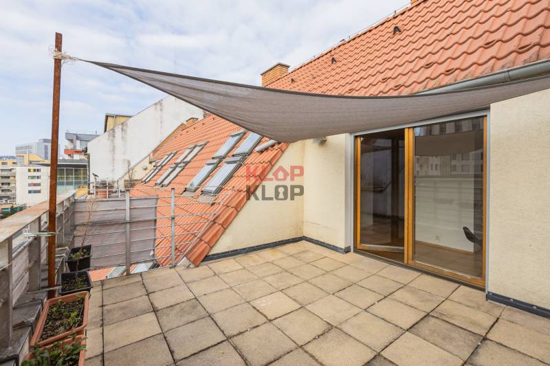 predaj 5 izbový byt Klemensova ulica mezonet terasa novostavba bratislava staré mesto realitná kancelária klopklop klop klop