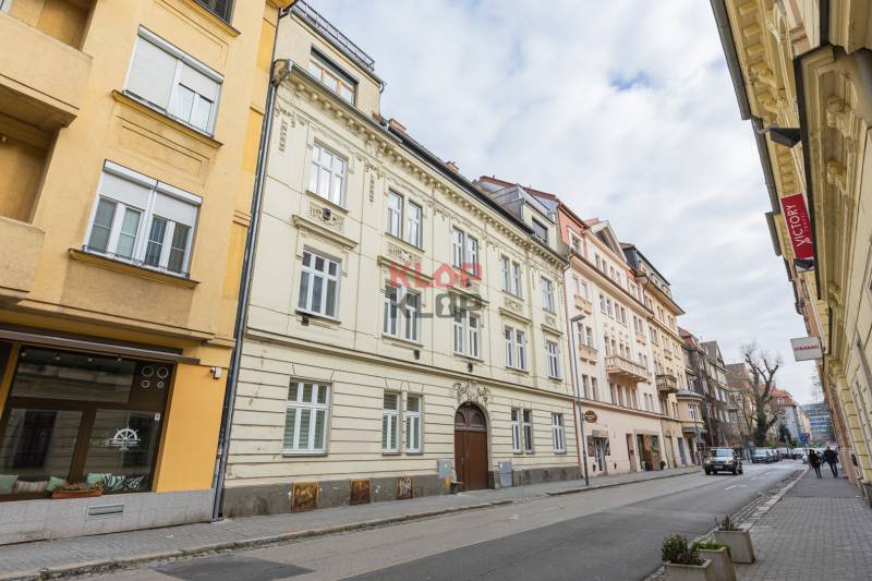 predaj 5 izbový byt Klemensova ulica mezonet terasa novostavba bratislava staré mesto realitná kancelária klopklop klop klop