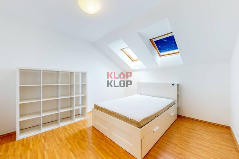 predaj 5 izbový byt Klemensova ulica mezonet terasa novostavba bratislava staré mesto realitná kancelária klopklop klop klop