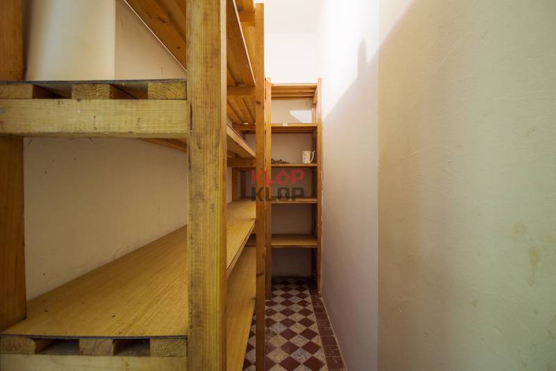 2i dom - špajza