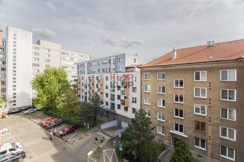 Kúpte si ZREKONŠTRUOVANÚ garsónku s LODŽIOU pri Račianskom mýte