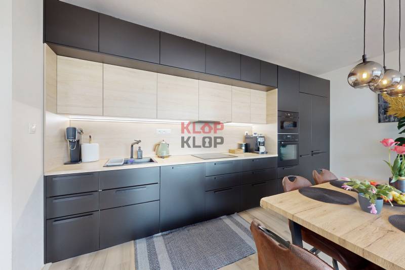 predaj 4 izbový byt Kazanská ulica Mendelsohn loggia novostavba bratislava podunajské biskupice realitná kancelária klopklop klop klop