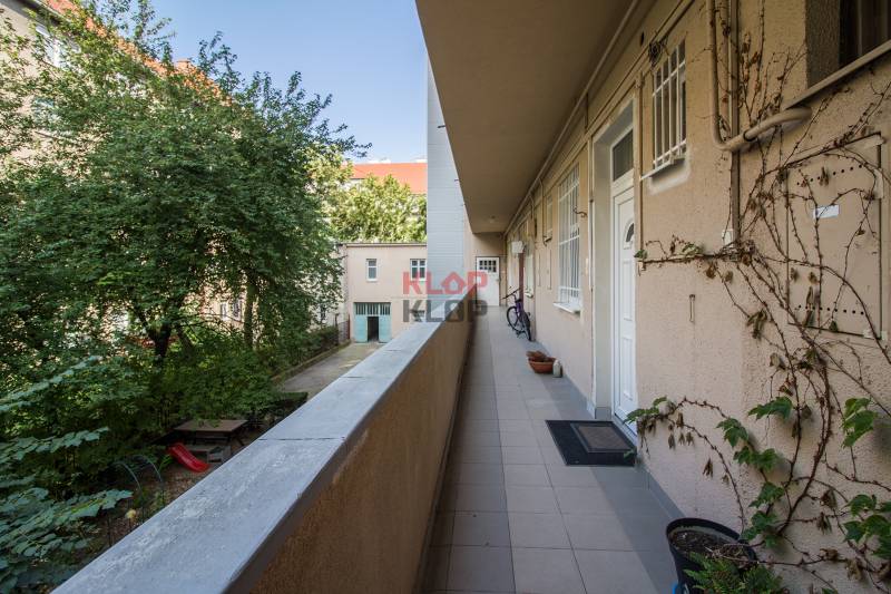 Prenajmite si SKVELÝ, ZARIADENÝ 2i byt pri CENTRALI, zrekonštruovaný