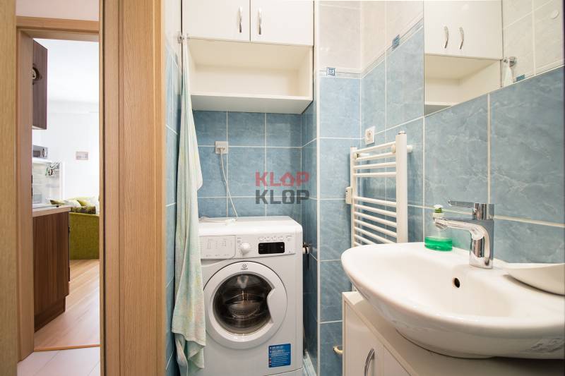 Prenajmite si SKVELÝ, ZARIADENÝ 2i byt pri CENTRALI, zrekonštruovaný