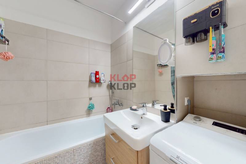 predaj 3 izbový byt bratislava petržalka osuskeho kompletná rekonštrukcia realitná kancelária klop klop