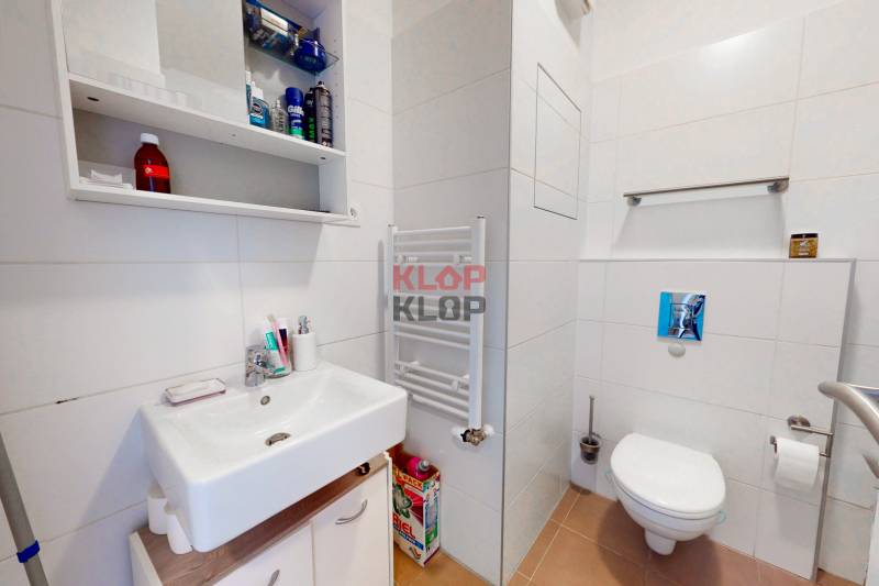 predaj garsónka 1 izbový byt bratislava petržalka slnečnice žltá novostavba realitná kancelária klopklop klop klop