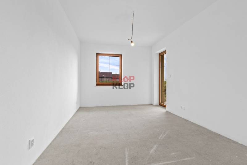3D OBHLIADKA – MODERNÝ, PRIESTRANNÝ 4-izbový RD s terasou, NOVOSTAVBA