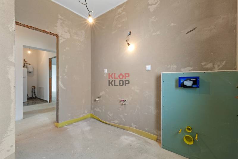 3D OBHLIADKA – MODERNÝ, PRIESTRANNÝ 4-izbový RD s terasou, NOVOSTAVBA