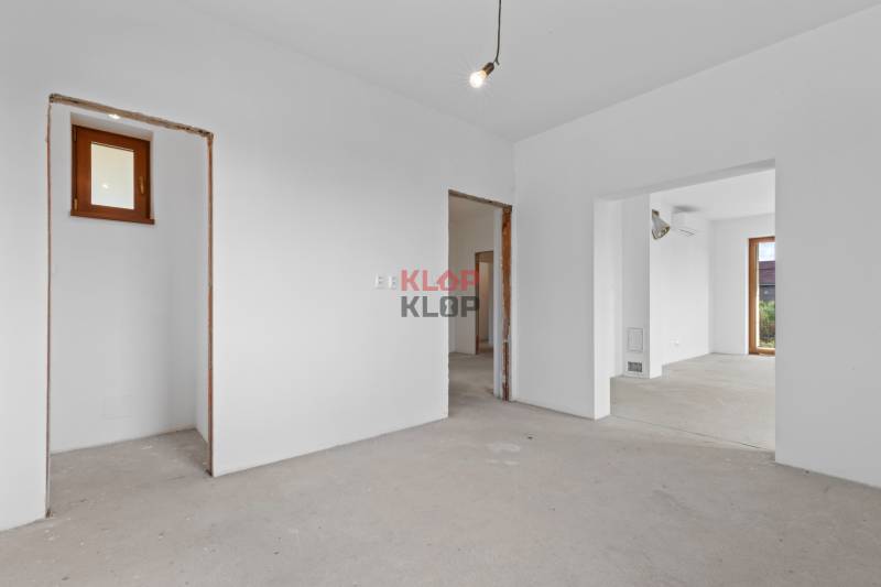 3D OBHLIADKA – MODERNÝ, PRIESTRANNÝ 4-izbový RD s terasou, NOVOSTAVBA