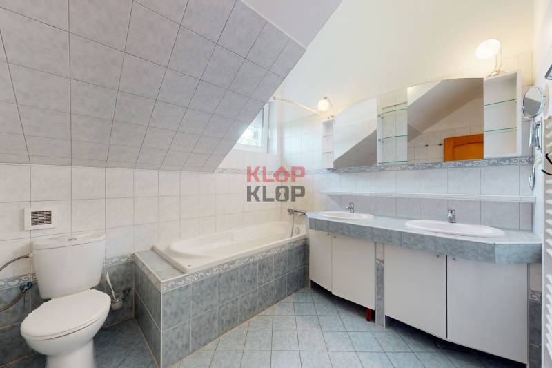 predaj rodinný dom bratislava nové mesto koliba chrastova novostavba terasa sukromie realitná kancelária klop klop