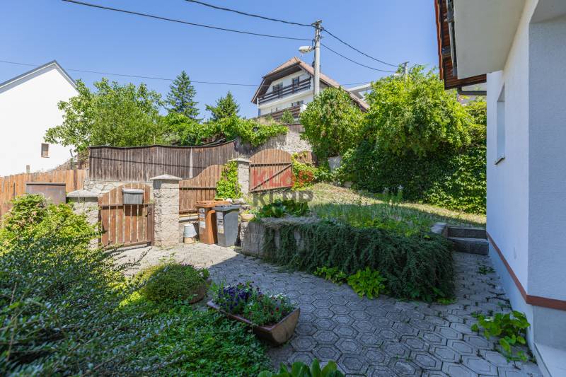 predaj rodinný dom bratislava nové mesto koliba chrastova novostavba terasa sukromie realitná kancelária klop klop