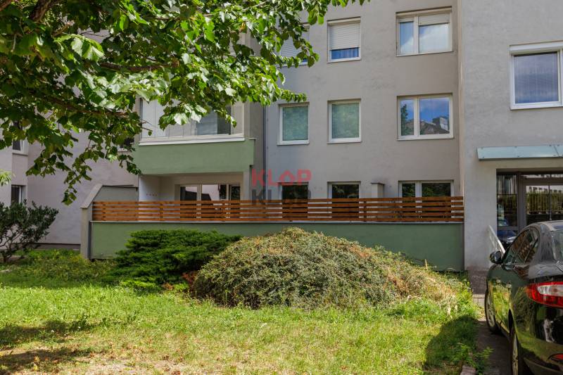 predaj 4 izbový byt bratislava ružinov líščie nivy kompletná rekonštrukcia terasa záhradka realitná kancelária klop klop 
