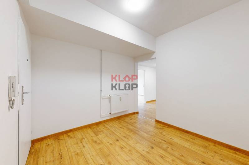 predaj 4 izbový byt bratislava ružinov líščie nivy kompletná rekonštrukcia terasa záhradka realitná kancelária klop klop 