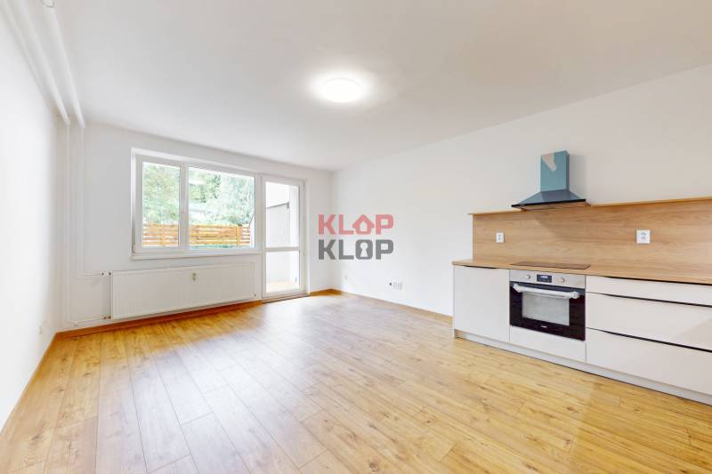 predaj 4 izbový byt bratislava ružinov líščie nivy kompletná rekonštrukcia terasa záhradka realitná kancelária klop klop 
