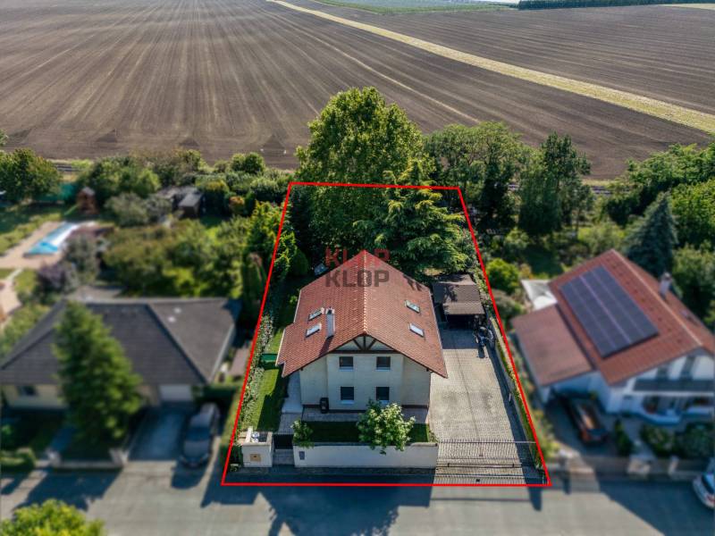 Pozrite si 3D, PRÍJEMNÝ 6i RD s TERASOU na PEKNOM POZEMKU