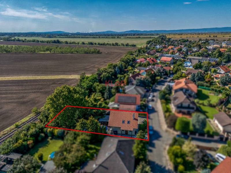 Pozrite si 3D, PRÍJEMNÝ 6i RD s TERASOU na PEKNOM POZEMKU