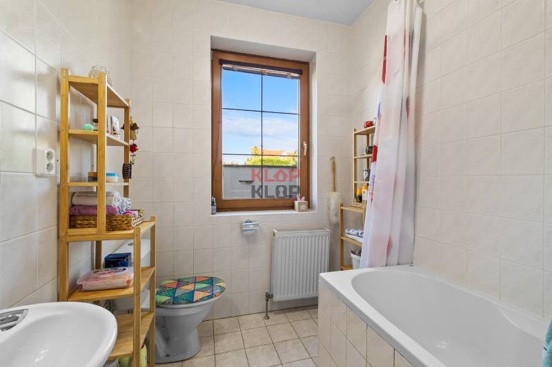 Pozrite si 3D, PRÍJEMNÝ 6i RD s TERASOU na PEKNOM POZEMKU