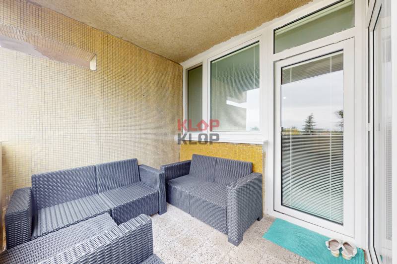 predaj 2 izbový byt bratislava karlova ves jurigovo námestie tehla kompletná rekonštrukcia terasa realitná kancelária klopklop klop klop