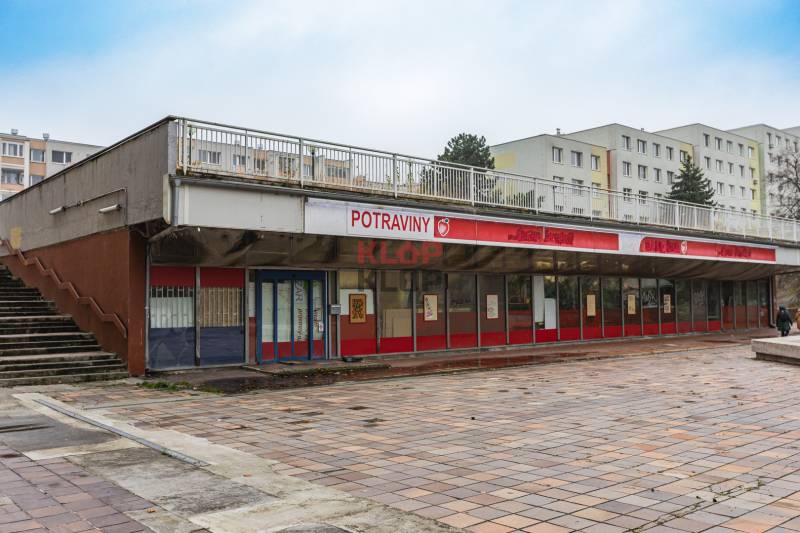 predaj 2 izbový byt bratislava karlova ves jurigovo námestie tehla kompletná rekonštrukcia terasa realitná kancelária klopklop klop klop
