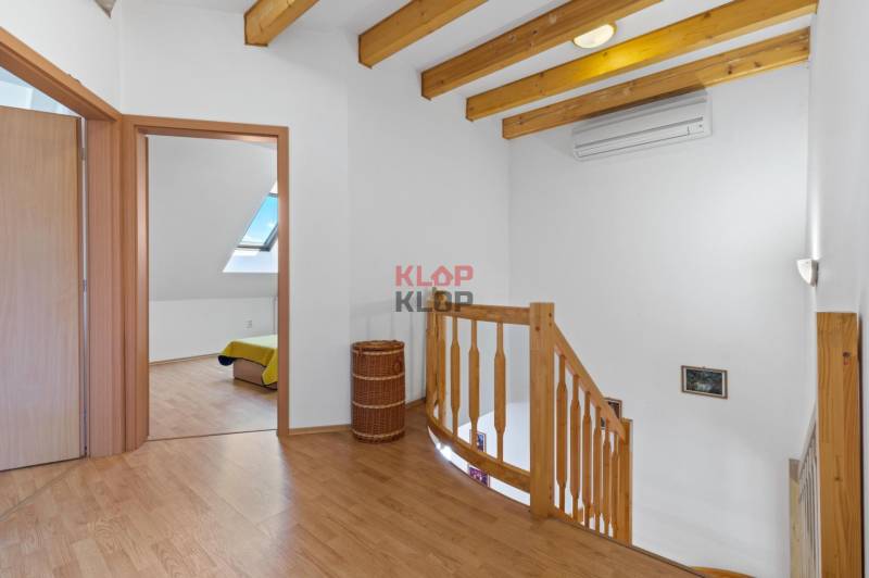 Kúpte si JEDINEČNÝ 5i byt, MEZONET, s 2x KÚPEĽŇOU, BALKÓNOM a PIVNICOU