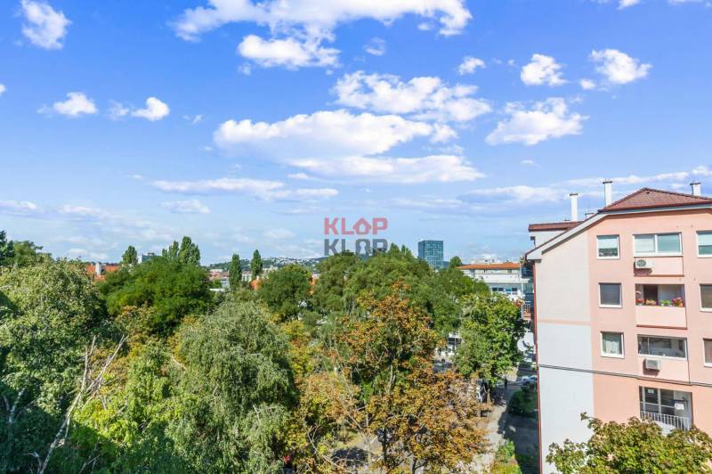 Kúpte si JEDINEČNÝ 5i byt, MEZONET, s 2x KÚPEĽŇOU, BALKÓNOM a PIVNICOU