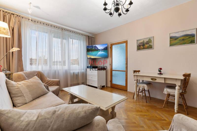 Kúpte si SVETLÝ, PRÍJEMNÝ 3i byt s BALKÓNOM a PIVNICOU, PEKNÝ VÝHĽAD