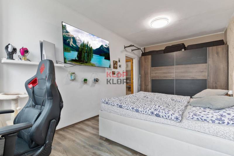 Kúpte si SVETLÝ, PRÍJEMNÝ 3i byt s BALKÓNOM a PIVNICOU, PEKNÝ VÝHĽAD