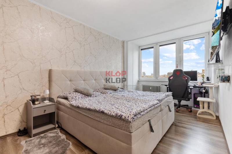 Kúpte si SVETLÝ, PRÍJEMNÝ 3i byt s BALKÓNOM a PIVNICOU, PEKNÝ VÝHĽAD