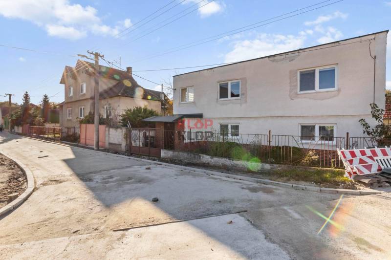 Kúpte si VEĽKÝ 5i RD na OPTIMÁLNOM POZEMKU v SKVELEJ LOKLALITE