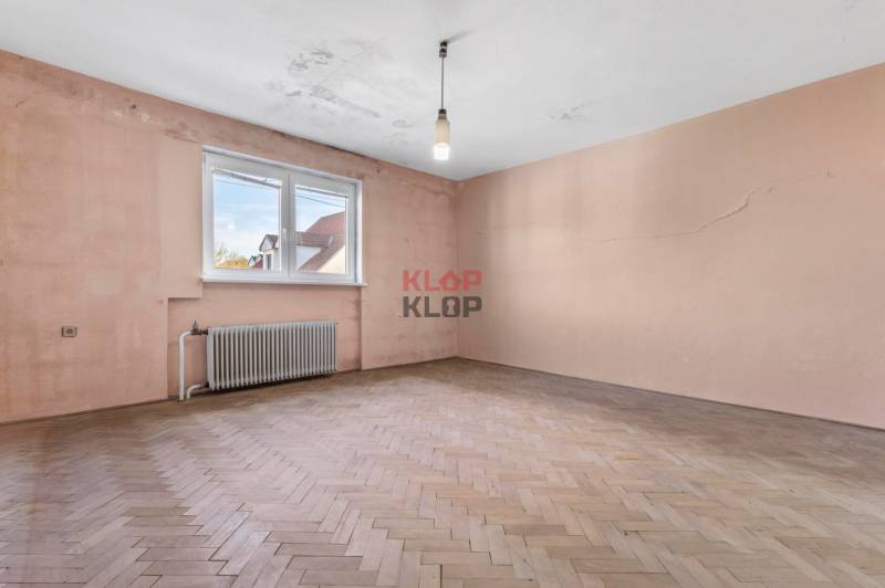 Kúpte si VEĽKÝ 5i RD na OPTIMÁLNOM POZEMKU v SKVELEJ LOKLALITE