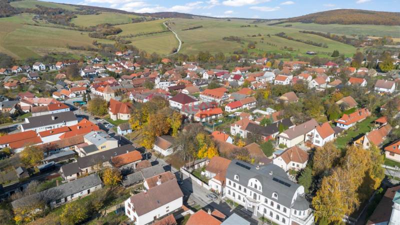 Kúpte si JEDINEČNÚ BUDOVU s 1i BYTOM na biznis v CENTRE VRBOVIECKúpte si JEDINEČNÚ BUDOVU s 1i BYTOM na biznis v CENTRE VRBOVIEC