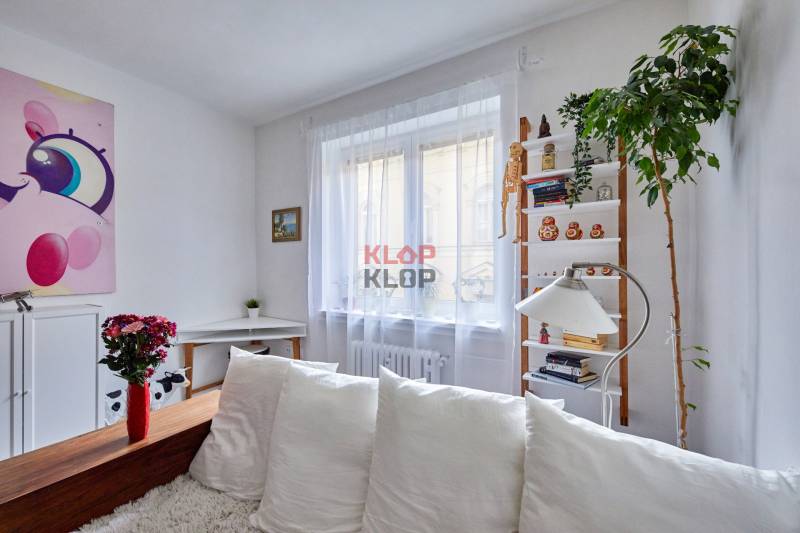 predaj 2 izbový byt bratislava historické centrum pešia zóna staré mesto nedbalova ulica realitná kancelária klopklop klop klop