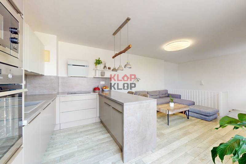 predaj 2 izbový mezonet byt bratislava petržalka novostavba muchovo námestie terasa realitná kancelária klopklop klop klop