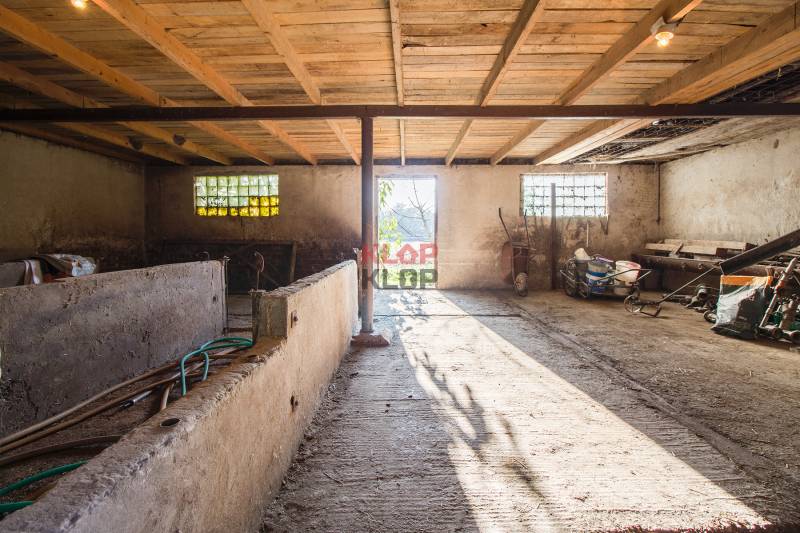 Pozrite si 4i + 2i RD s DOKONALÝM ZÁZEMÍM na VEĽKOM POZEMKU