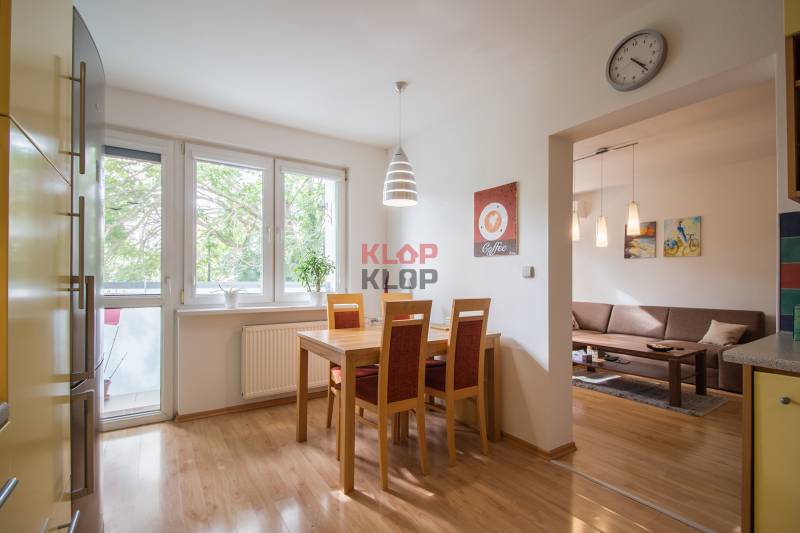 Pozrite si PRÍJEMNÝ 2i byt so ZARIDENÍM, LODŽIOU a KLIMATIZÁCIOU