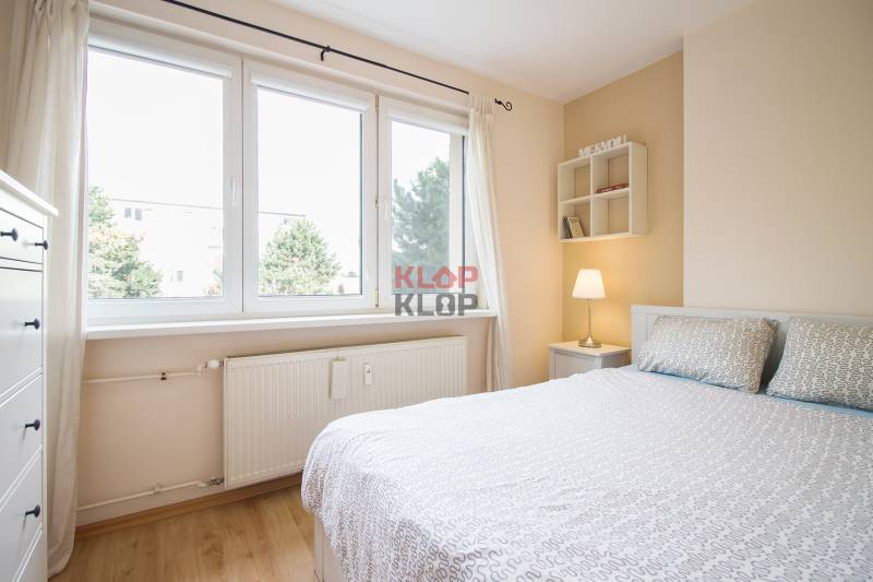 Pozrite si PRÍJEMNÝ 2i byt so ZARIDENÍM, LODŽIOU a KLIMATIZÁCIOU