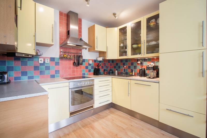 Pozrite si PRÍJEMNÝ 2i byt so ZARIADENÍM, LODŽIOU a KLIMATIZÁCIOU