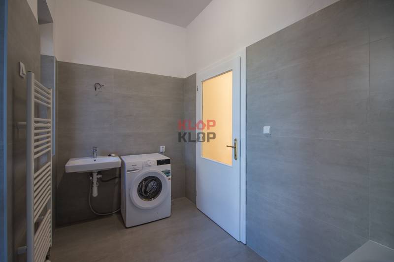 Pozrite si JEDINEČNÝ, VEĽKÝ 3i byt s 2x LODŽIOU, KRBOM a PARKOVANÍM