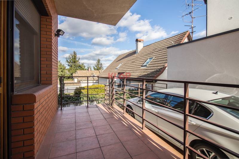 Pozrite si JEDINEČNÝ, VEĽKÝ 3i byt s 2x LODŽIOU, KRBOM a PARKOVANÍM