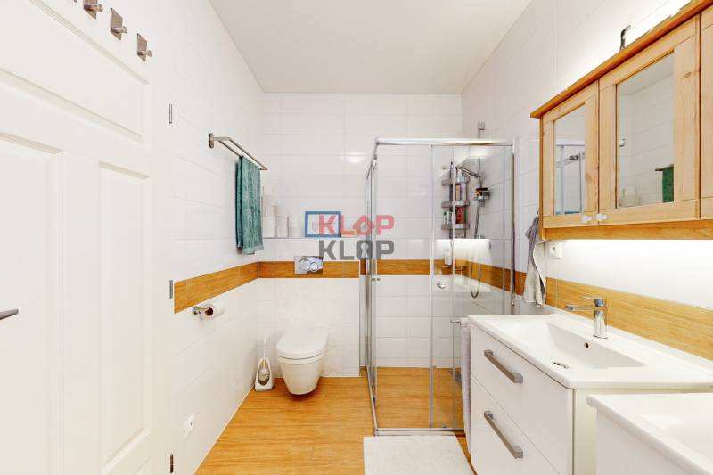 predaj rodinný dom novostavba bungalov rovinka realitná kancelária klop klop klopklop