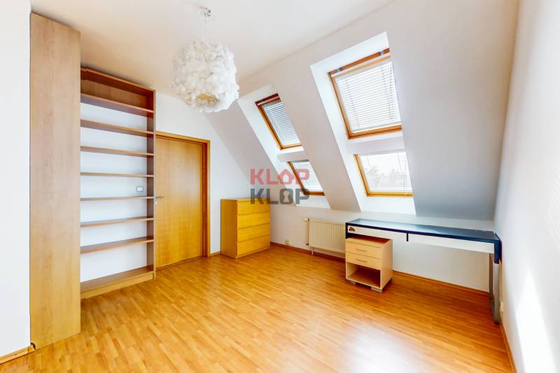 predaj 5 izbový byt mezonet loft klemensova terasa bratislava staré mesto investícia realitná kancelária klopklop klop klop