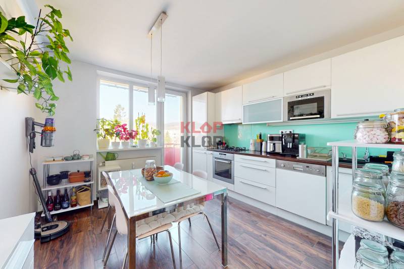 predaj 2 izbový byt bratislava rača cyprichová rekonštrukcia tichý loggia balkón realitná kancelária klopklop klop klop