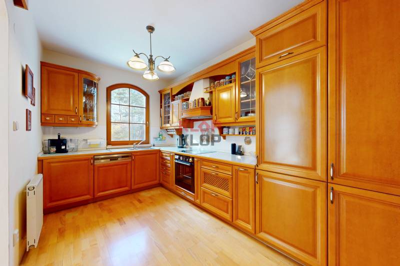 predaj rodinný dom vajnory šuty novostavba veľký pozemok realitná kancelária klop klop klop klop