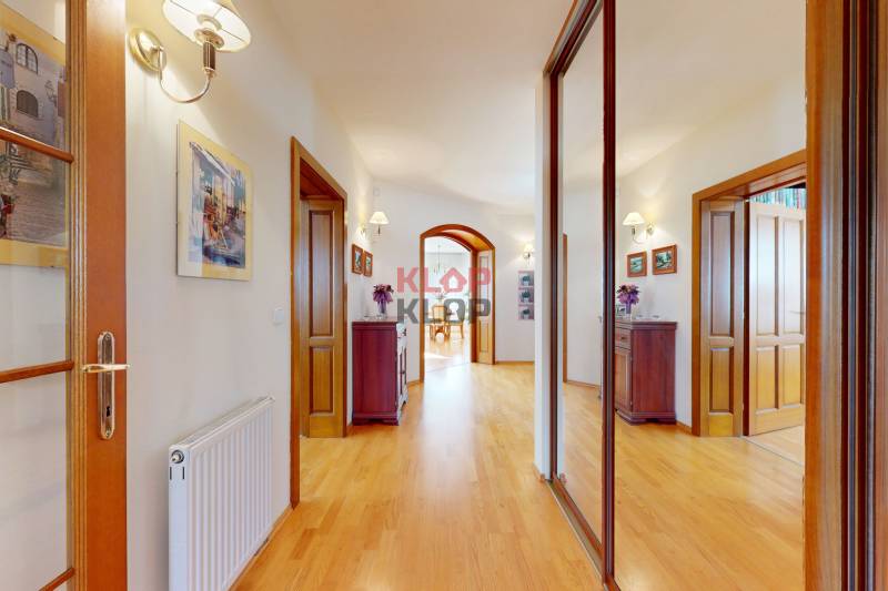 predaj rodinný dom vajnory šuty novostavba veľký pozemok realitná kancelária klop klop klop klop