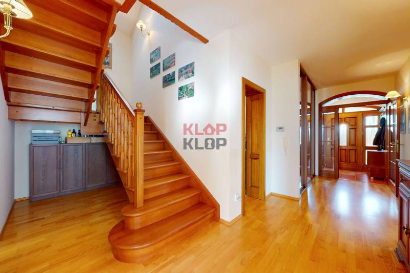 predaj rodinný dom vajnory šuty novostavba veľký pozemok realitná kancelária klop klop klop klop