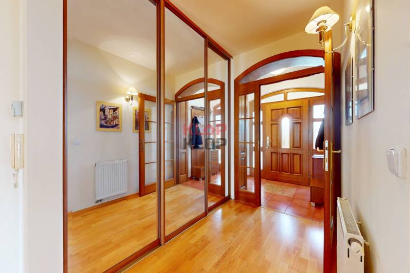 predaj rodinný dom vajnory šuty novostavba veľký pozemok realitná kancelária klop klop klop klop