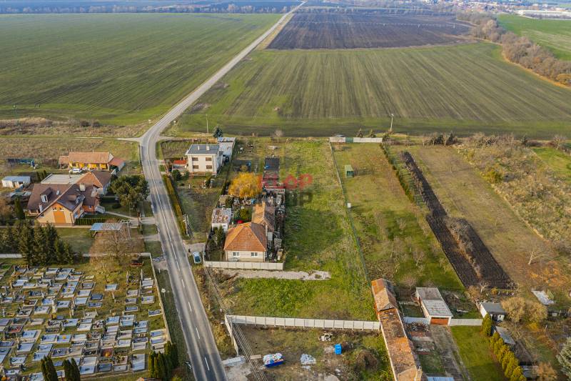 Pozrite si SKVELÝ stavebný pozemok S POVOLENÍM a IS v Pavliciach