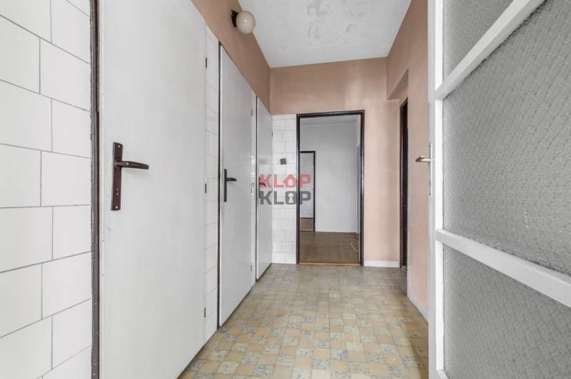 Kúpte si VEĽKÝ 5i RD na OPTIMÁLNOM POZEMKU v SKVELEJ LOKLALITE