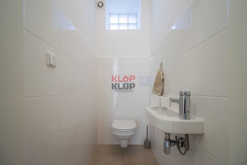 Pozrite si JEDINEČNÝ, VEĽKÝ 3i byt s 2x LODŽIOU, KRBOM a PARKOVANÍM